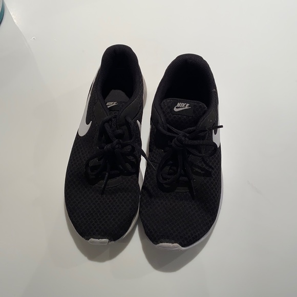 Nike Running Shoes - Picture 1 of 3